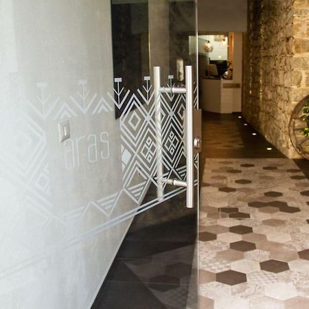 Aras Hotel Boutique ヴィッラシミーウス エクステリア 写真